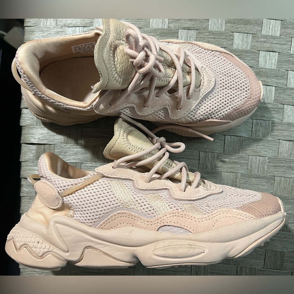 Adidas OZWEEGO 'ASH PEARL’